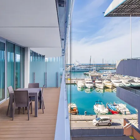 Lägenhet Waterfront Lux|studio|a/c|parking|gym|wifi By Tilo